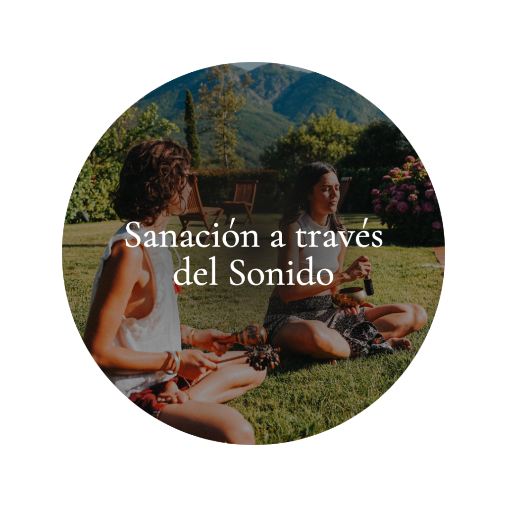 Experimente los efectos profundos de la terapia de sonido, utilizando vibraciones de instrumentos como cuencos de cristal y gongs para realinear su energía, liberar bloqueos emocionales y restaurar la armonía en su mente y cuerpo.
